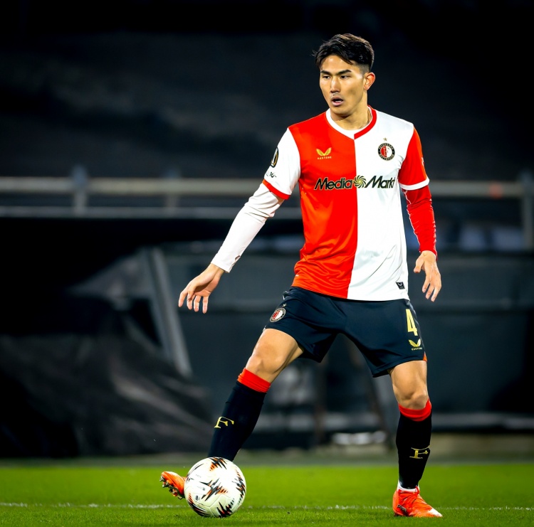 渡边刚：既然日本队志在世界杯夺冠，就必须跨越英格兰这样的强敌