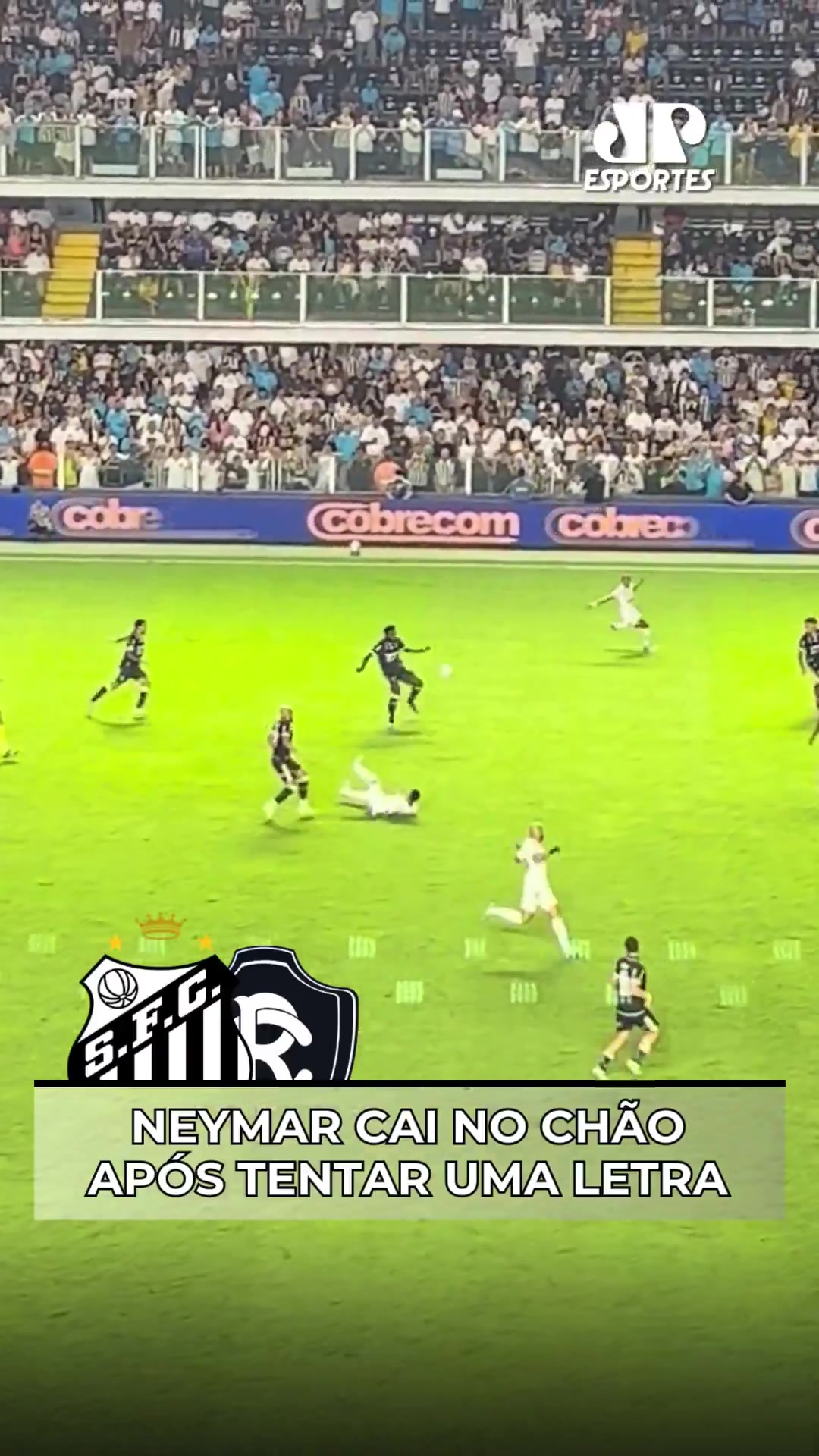 内马尔插花脚传球，无对抗下没站稳自己摔倒